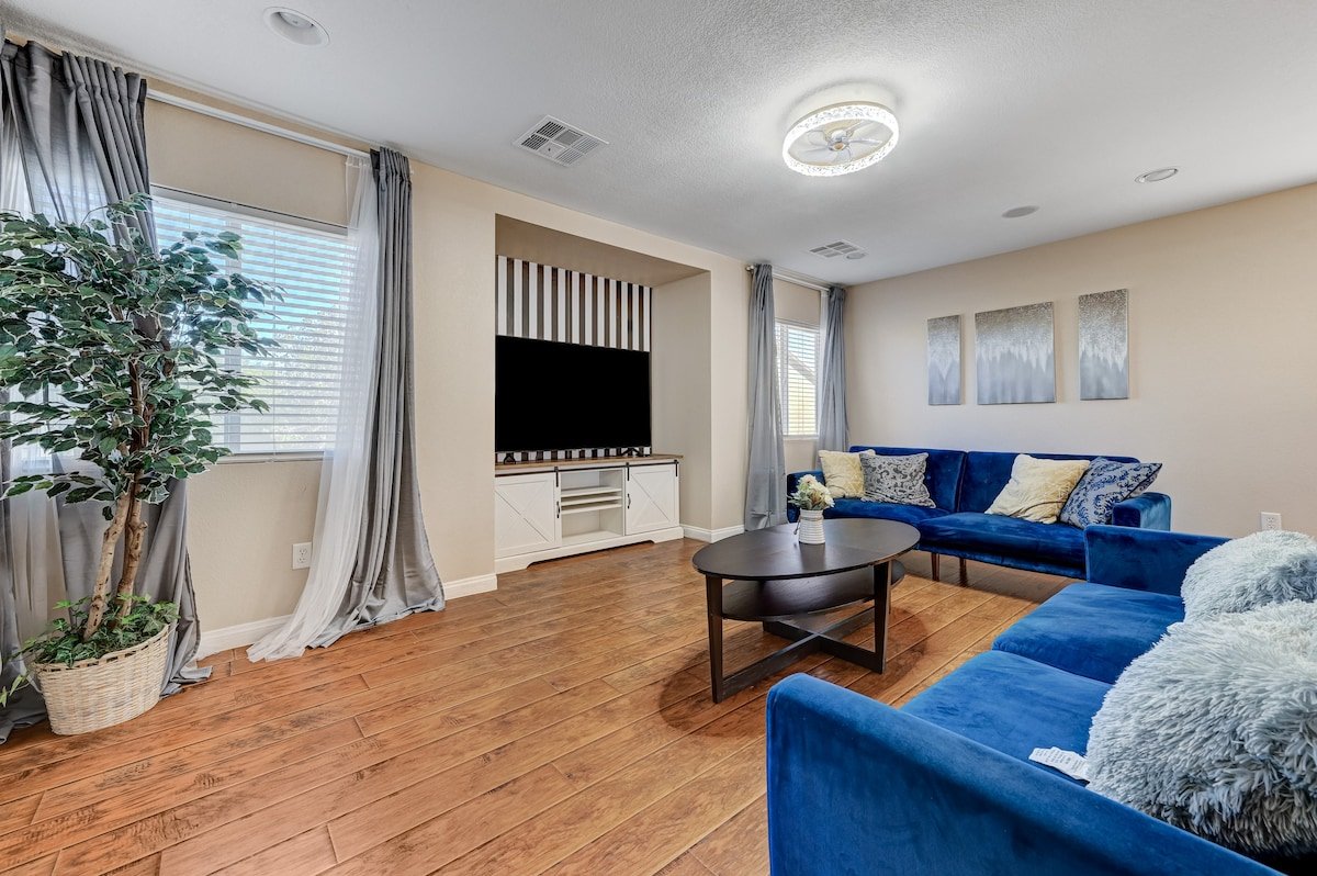 comfortable house/3 storynear airportcasino outlet gallery image 5