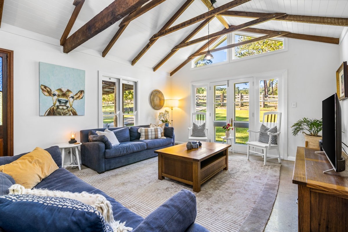 The Dairy: 5 bed/4 bath on picturesque farm gallery image 2