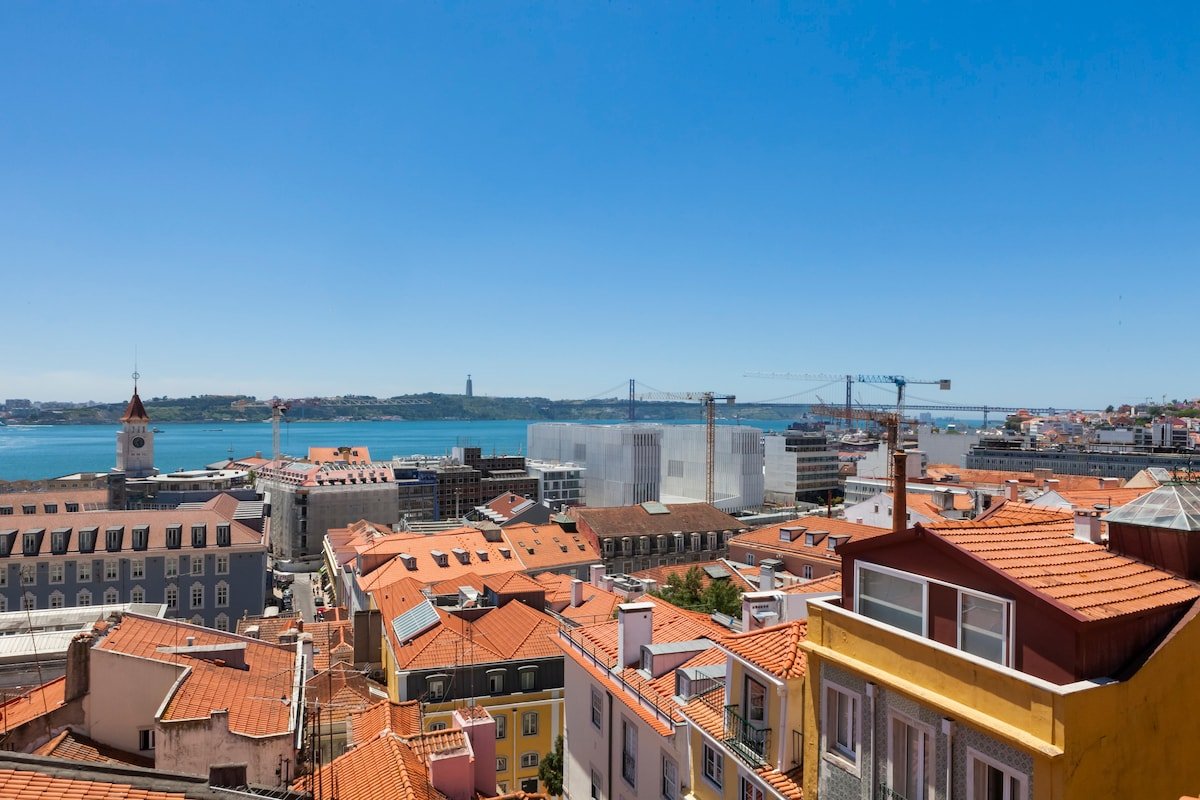 Chiado – TwoTerraces Scenic view- AC-3Bedrs&3baths gallery image 4