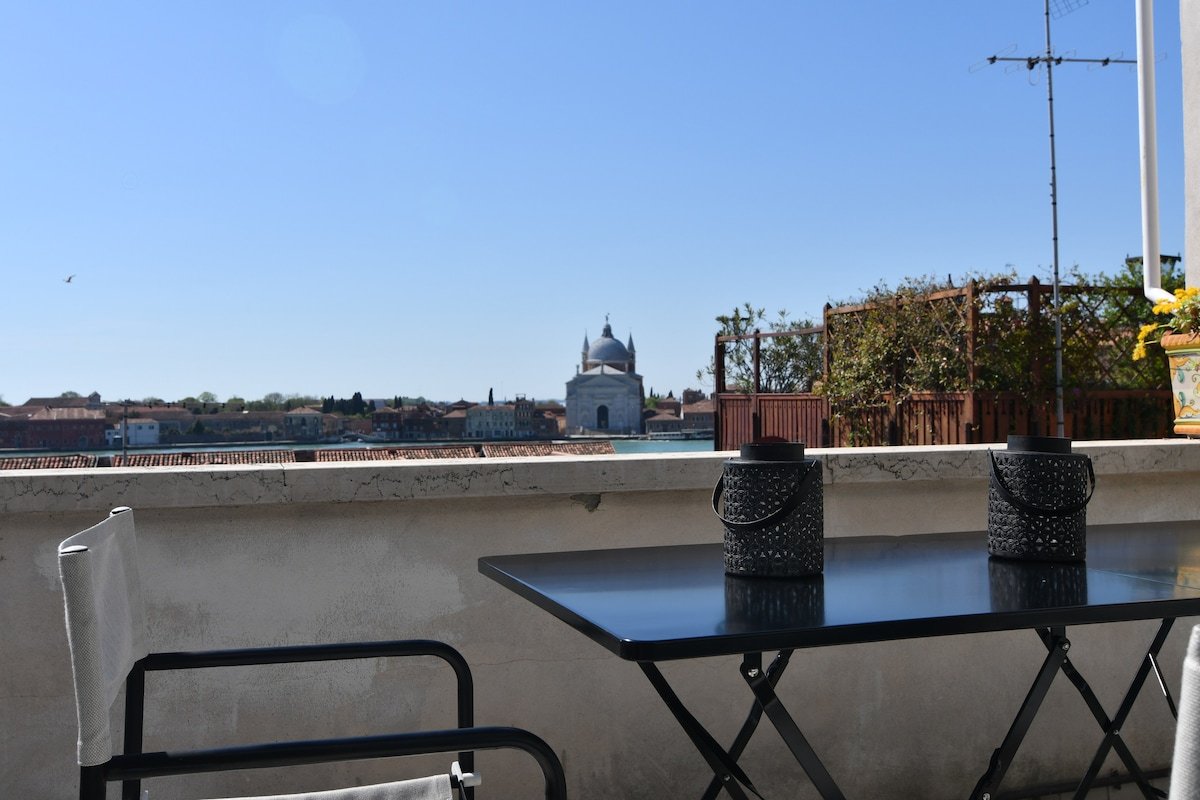 Palladio terrace: elegant with spectacular view gallery image 4