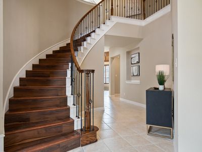 TCH – Spacious 5bd/4.5ba in Fort Worth with Office