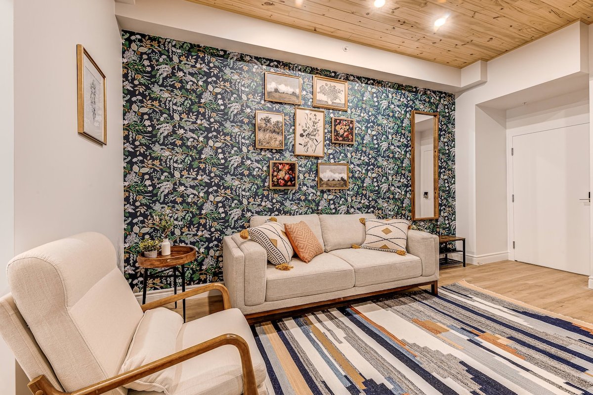 North House Historic Two Bedroom Facing Parliament gallery image 3