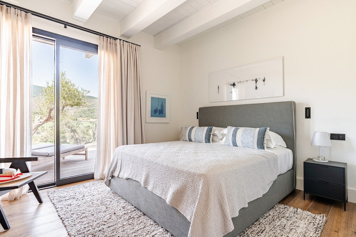 Panoramic Villa on PGA National Golf Course (3C) gallery image 3