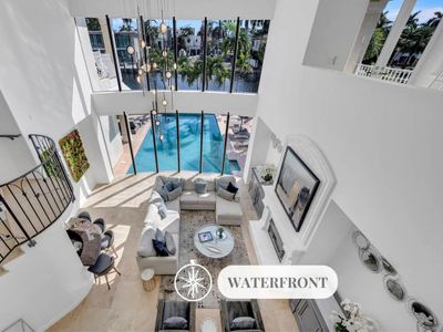 Las Olas Waterfront Villa| Heated Pool | FiestaKey