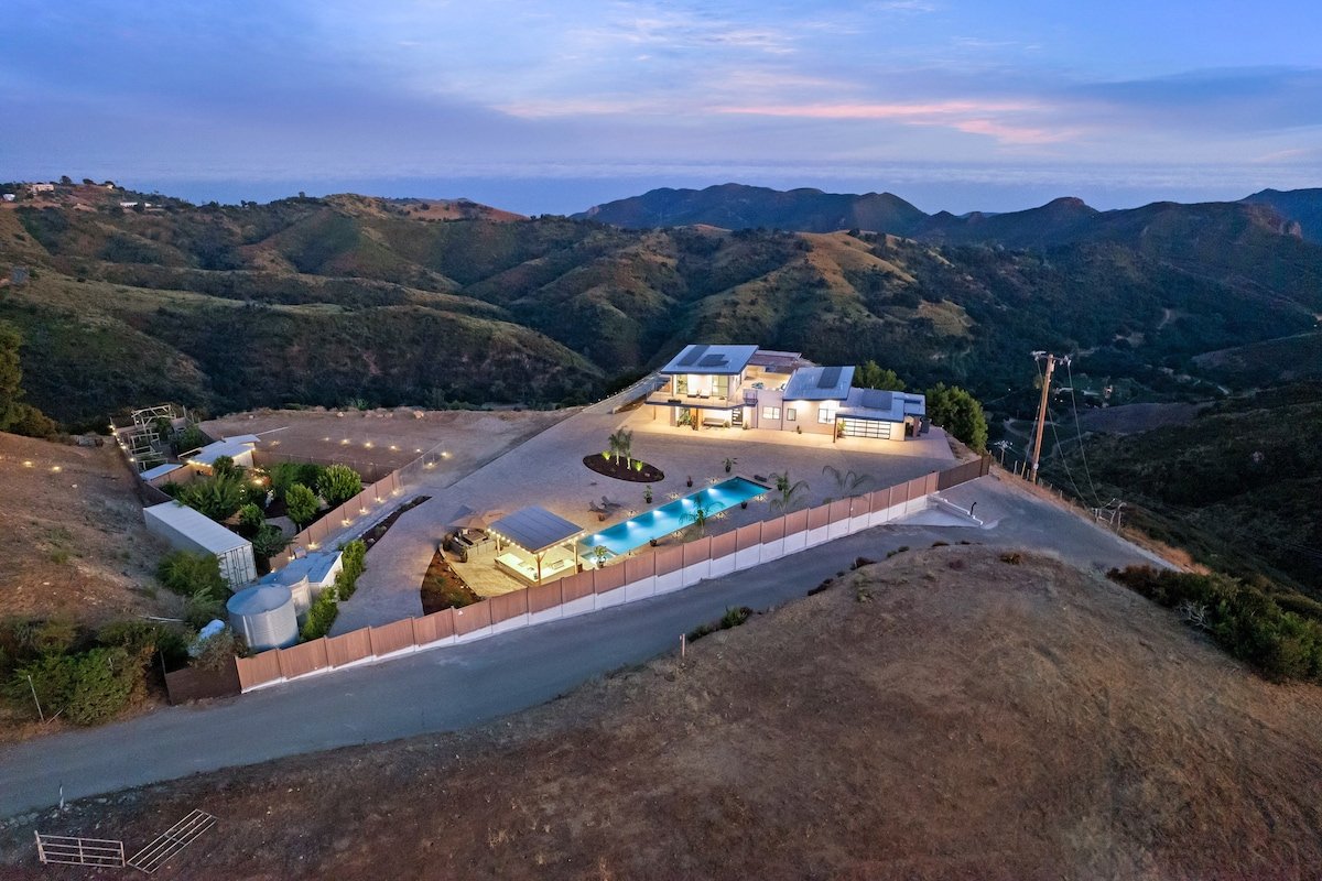 The Ranch-5acres/pool/ocean view gallery image 2