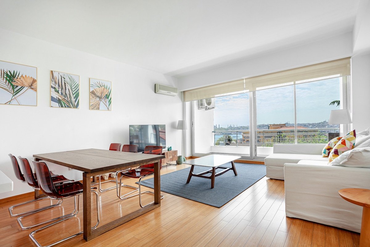 Two Bedroom Balcony w. Sea View in Cihangir (S13) gallery image 5