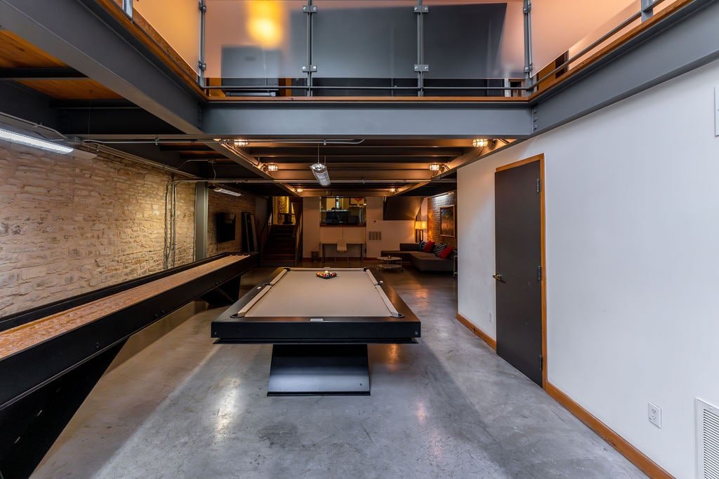 Luxury Stay | Views, Game Room & Chef’s Kitchen gallery image 2