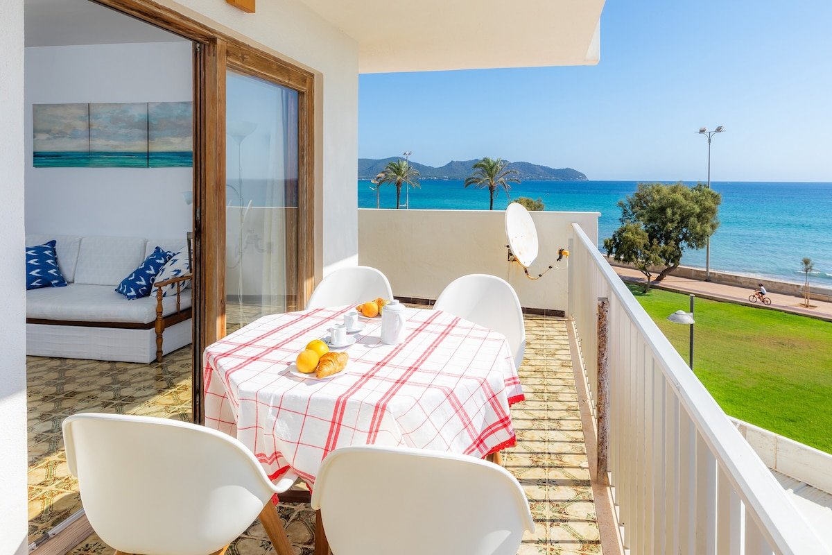 Skyline Cala Nau gallery image 5