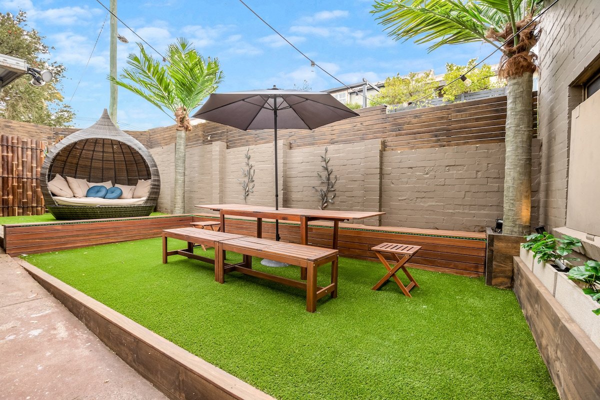 Luxury Retreat Home – 4Bed House – Mins from CBD gallery image 4