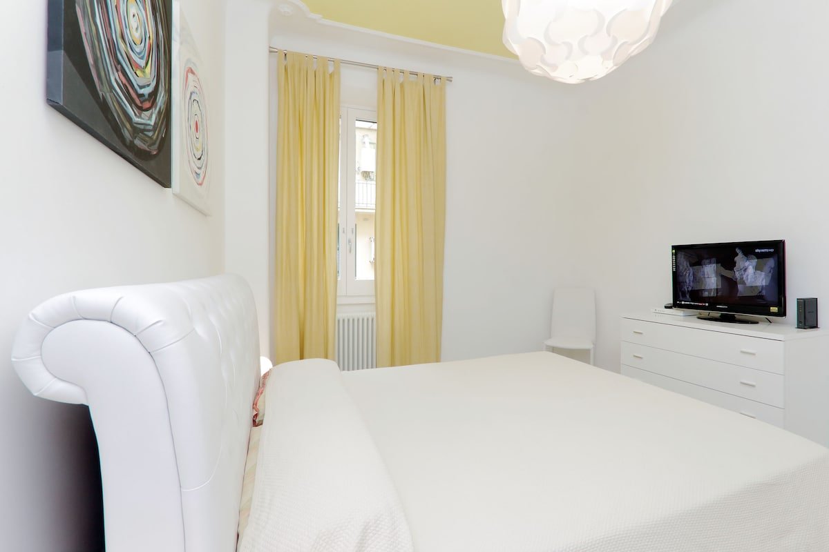 Rome Colosseum Flat 3B/2Baths WIFI gallery image 4