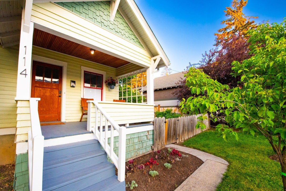 Downtown Garden Getaway-Cozy home near downtown Bo gallery image 3