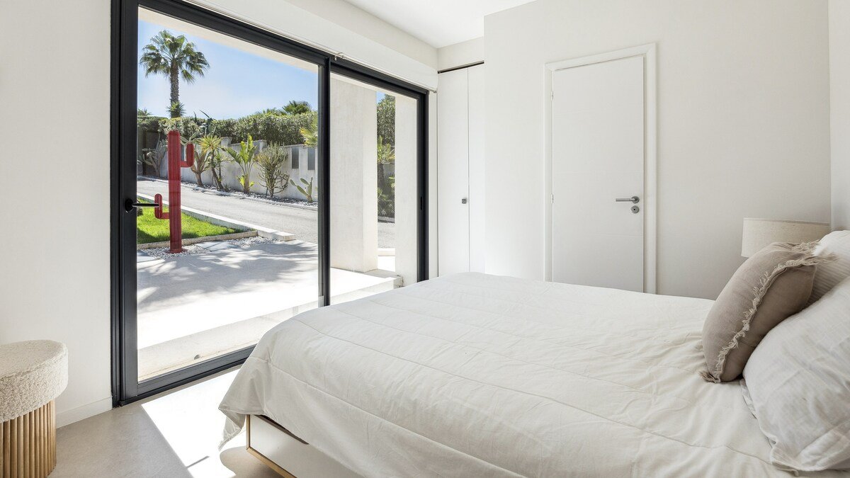 Superbe villa contemporaine de 5 chambres gallery image 5