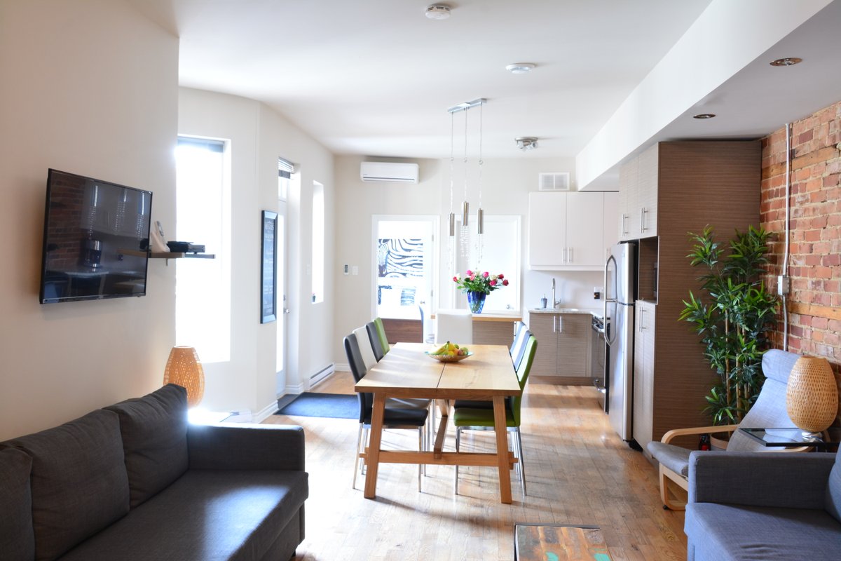 Best Choice – 3 Full Bathrooms – 6 beds – Terrace