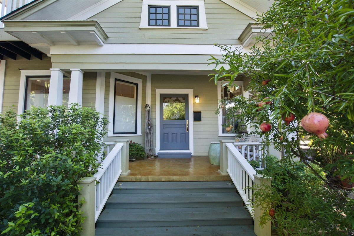 Hopper Hideaway gallery image 3