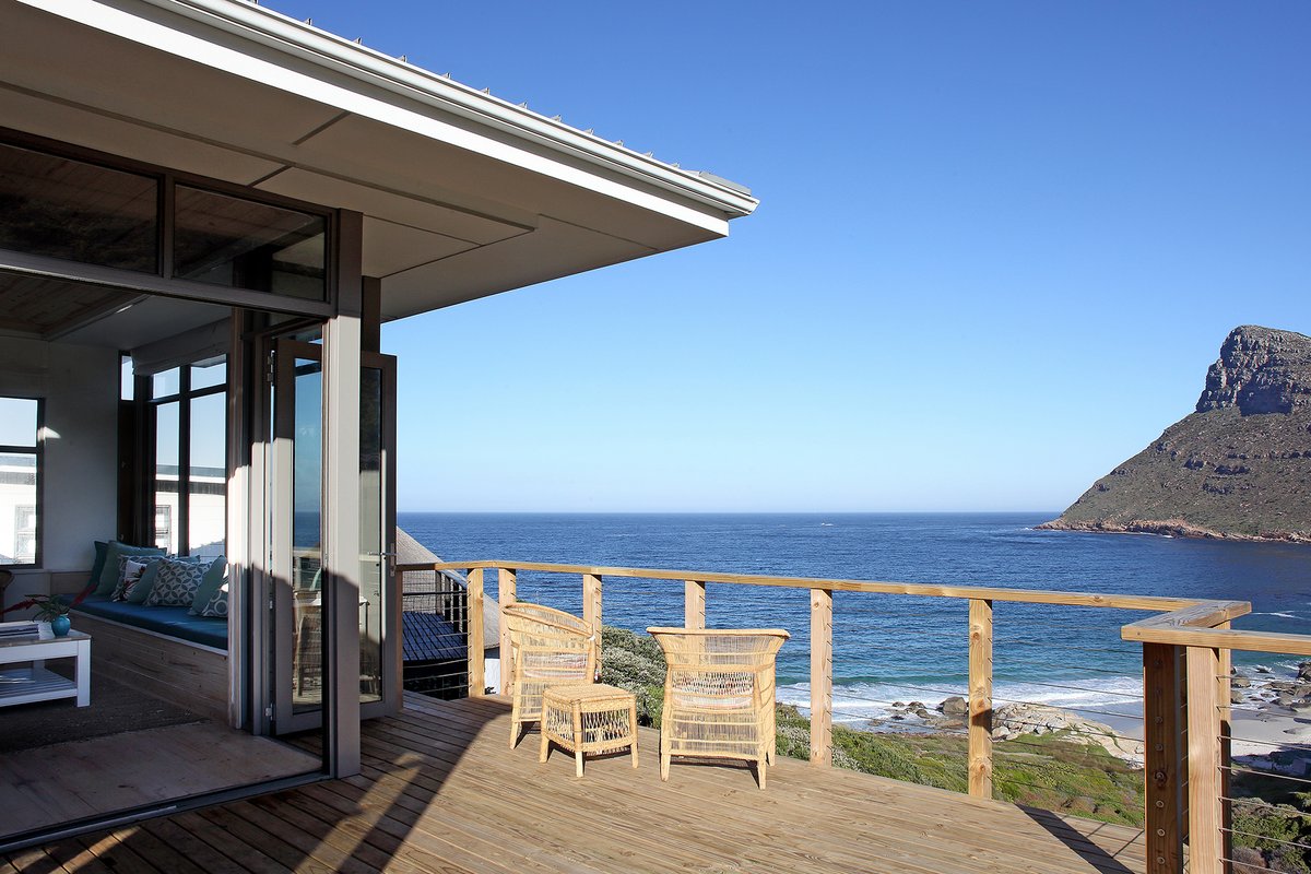 Lantern Tides beach bungalow Smitswinkel Bay