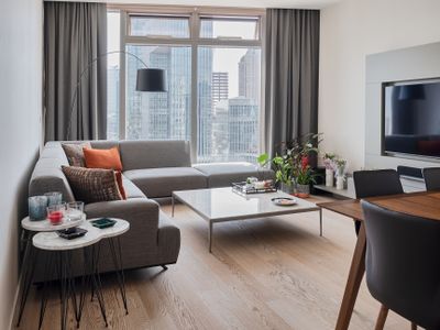 Penthouse | 2 BR | Housekeeping | Gym | Pool