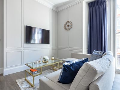 The Harrods Residence Luxury + Air Con