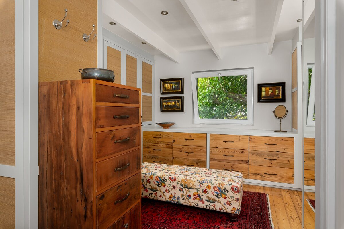 Sea of sunset – stylish & views! gallery image 5