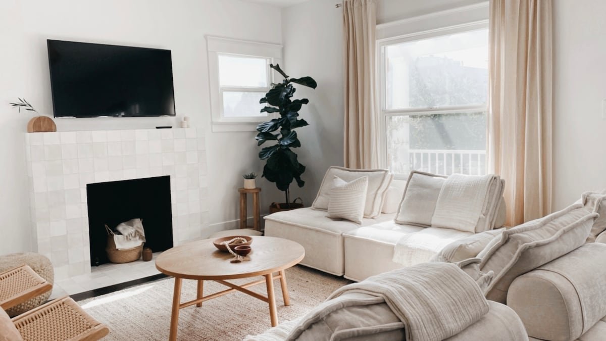 The Luca – Steps from Larchmont Village gallery image 4