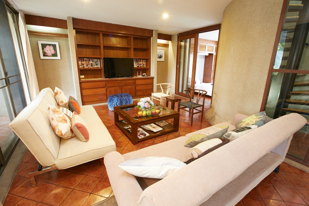 4 Storey Thai Style Home in central Bangkok gallery image 5