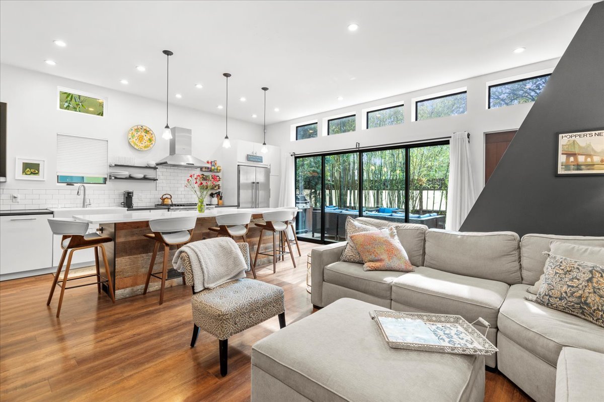 Incredible house off the Venice Canals