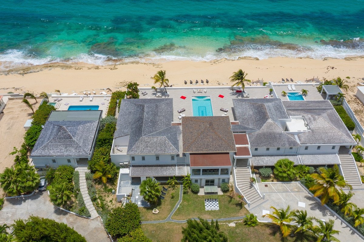 La Perla Estate gallery image 3