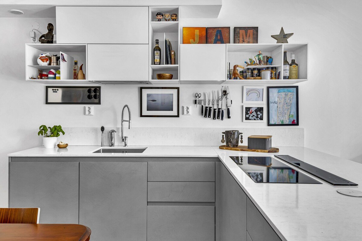 Beautiful and high standard 3BR flat at seaside gallery image 5