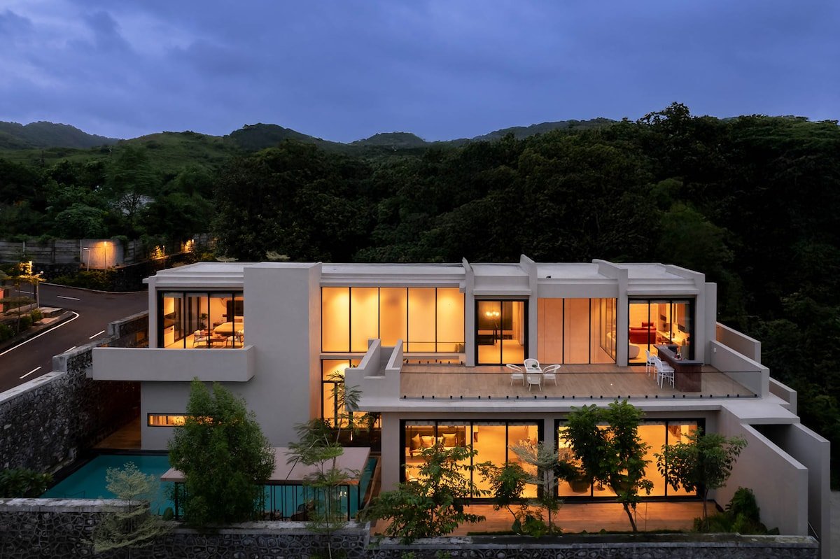 4BHK Cielo House – Luxe Pool & Bonfire