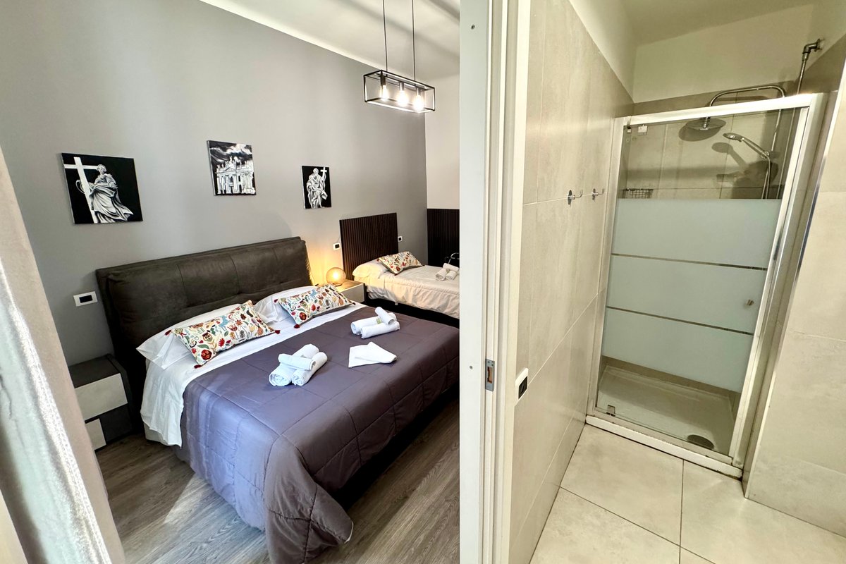 Luxury Apartment 6BR close to Colosseo