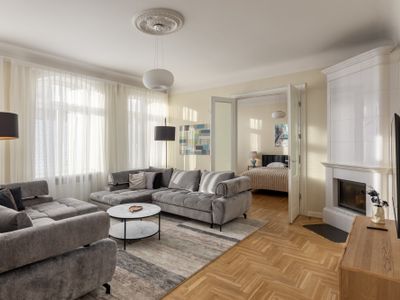 3bd Old Town apartment w/ Sauna