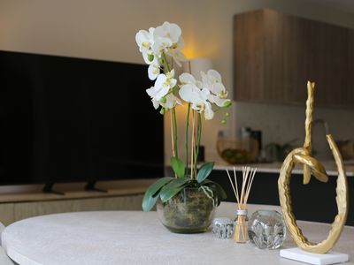 Elegant & Stylish Brand New 3 Bed Retreat