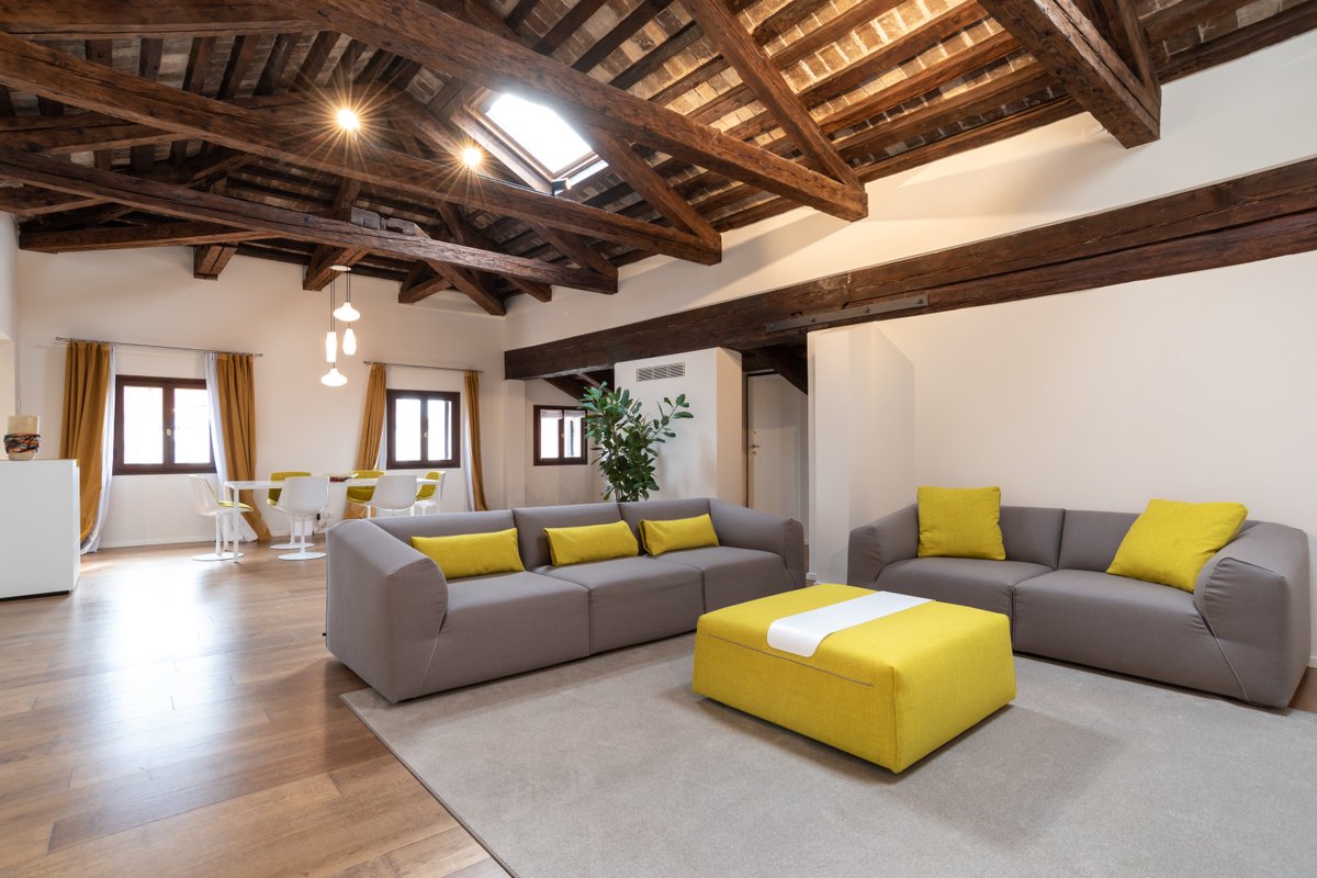 Strolego Attic Apartment with Direct Lift Access