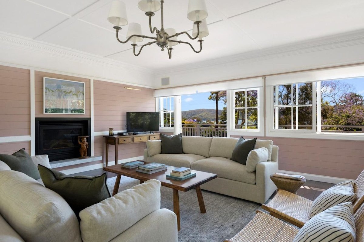 Otium Clareville by Palm Beach Holiday Rentals gallery image 3