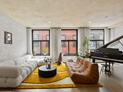 Rove Travel | Vanderbilt | Modern Design 2BR Loft