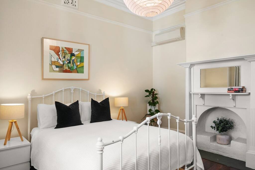 The Captain’s Lodge – iconic character home gallery image 5