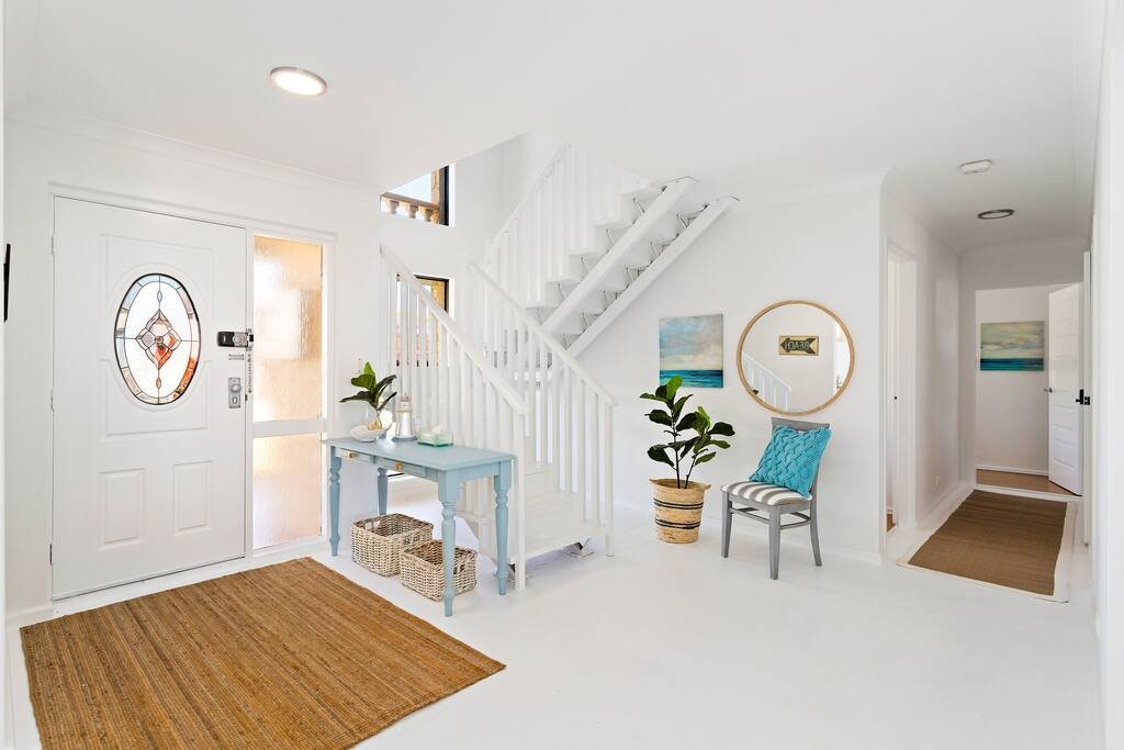 Family & Pets Oceanview Retreat – Beach Walks gallery image 5