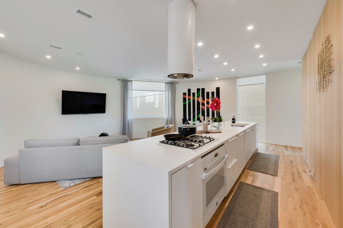 Unique Round House •Design Forward• Modern Luxury gallery image 5