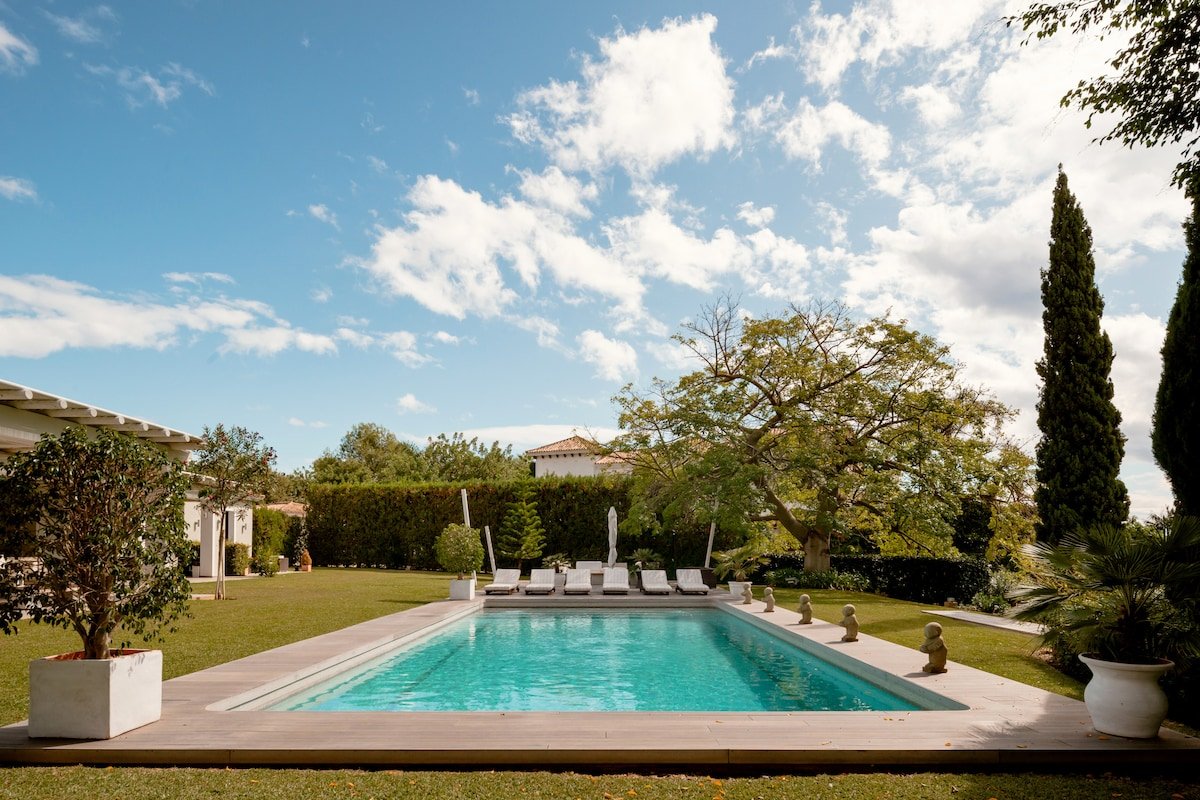 Summer Villa gallery image 2