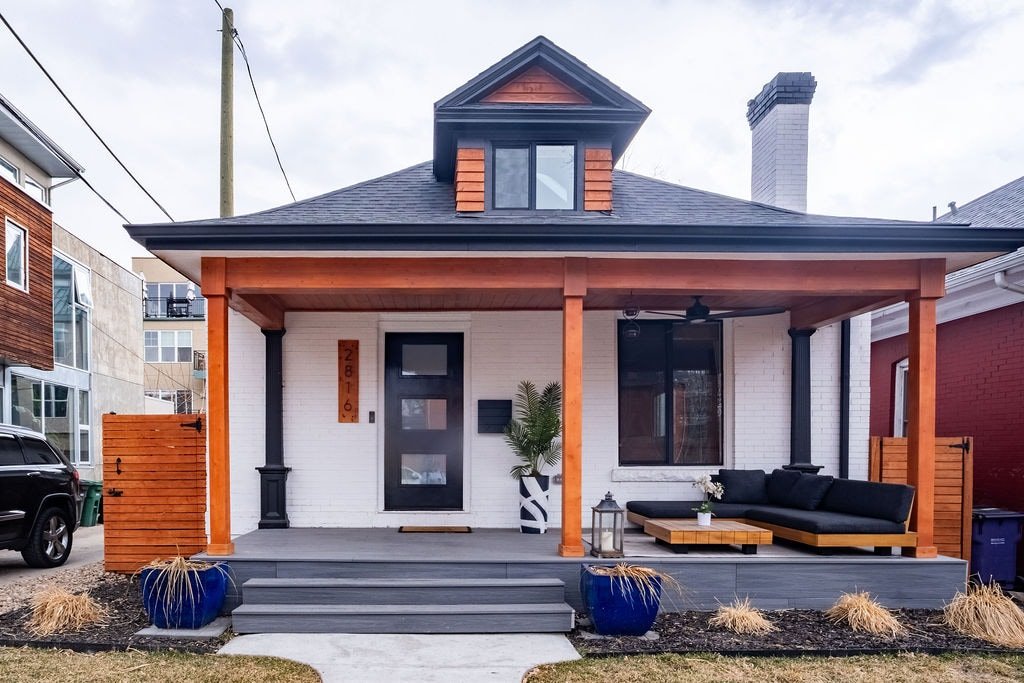 Lux 4BDRM/5BD in DT Denver – Fully Stocked gallery image 2