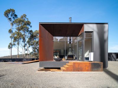 Mountain Top Snug, House Itas