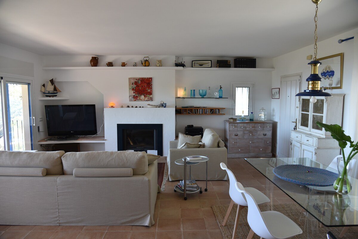 NEW! incredible sea view villa 6/8 people. pool gallery image 5