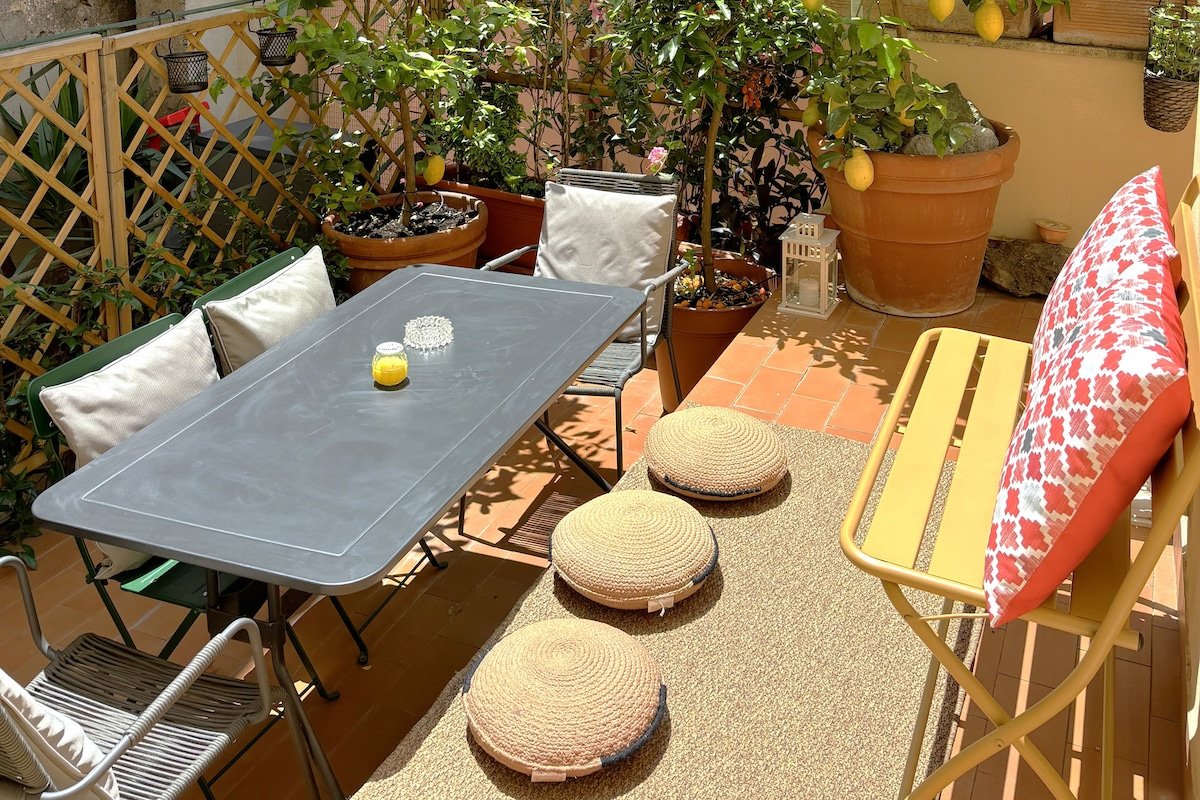 Bernini Stay, dreamy apartment at Trevi Fountain gallery image 5