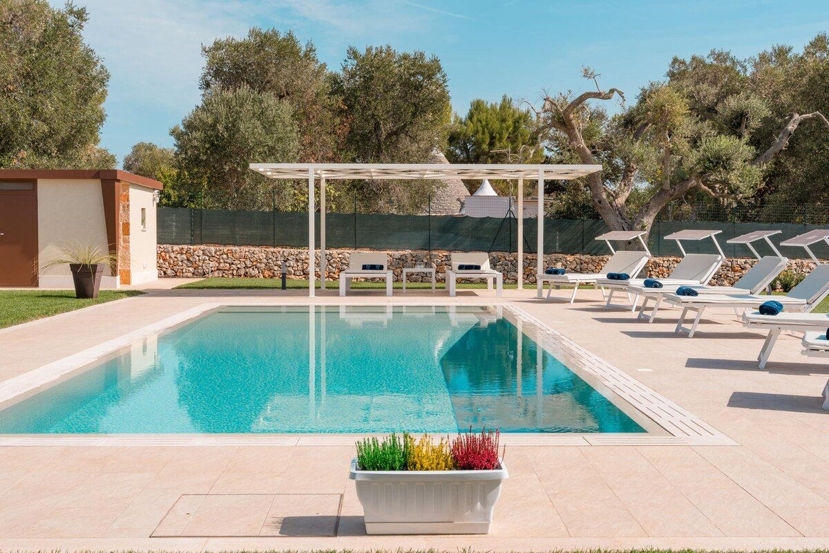 New Villa Gelso Bianco with Infinity Pool gallery image 4