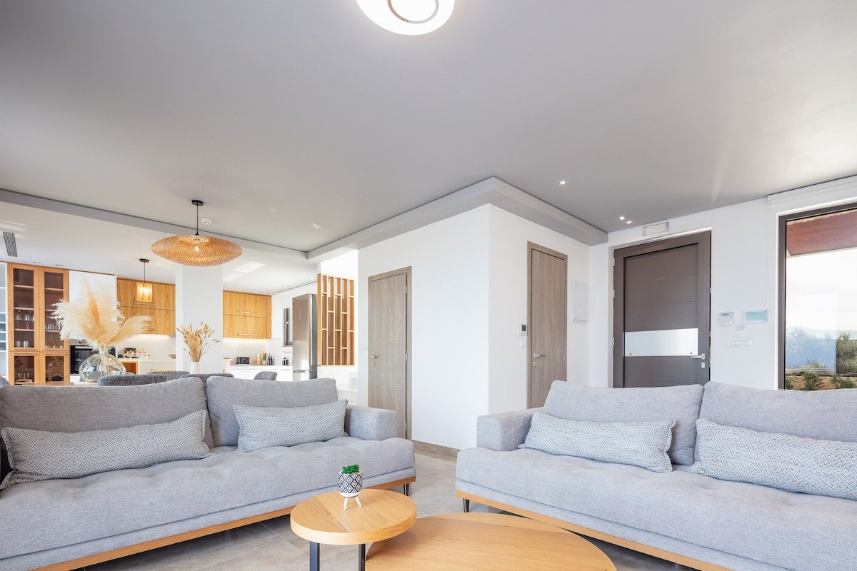 Nemea – Sea view, 1km to beach, private pool! gallery image 4