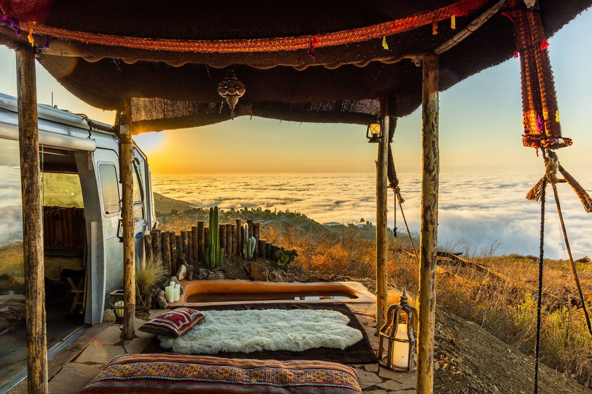 DREAM Airstream! Insane Ocean View! HOT TUB-Cinema