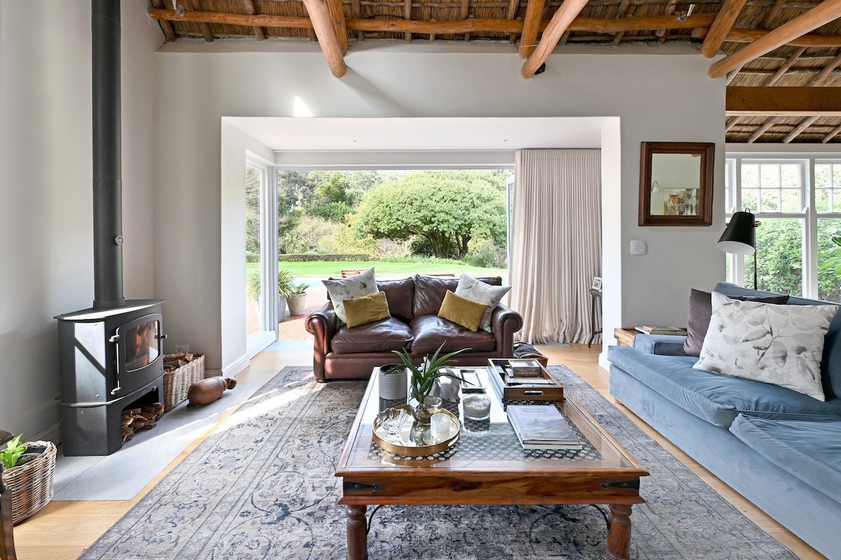 Riverlea Villa Pool River Mountain Views gallery image 3