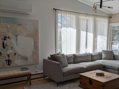 Midtown Modern w/ King Bed