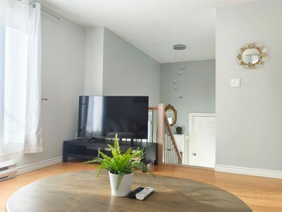 Bonny’s Apt | Close to Magic Mountain & Lots Food!