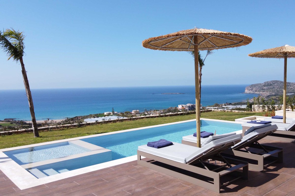 Villa Mare I Free* Heated pool & Infinite blue!