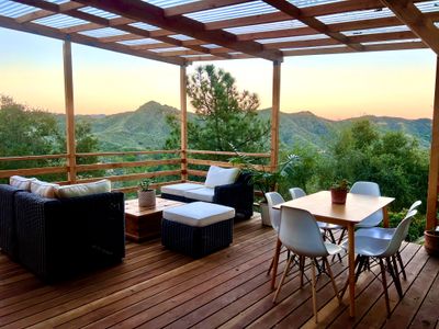 The Willow – Cabin & Retreat – Amazing Views